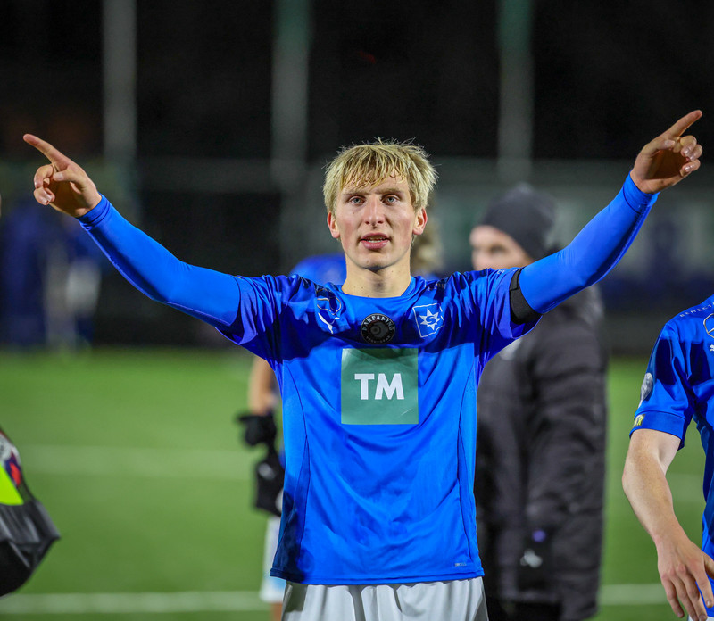 Þakklátur fyrir traustið og verður áfram hjá Stjörnunni