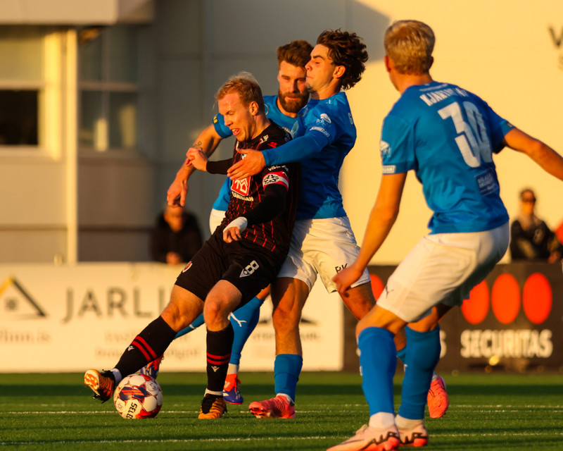 Myndaveisla: Víkingur og Stjarnan skildu jöfn