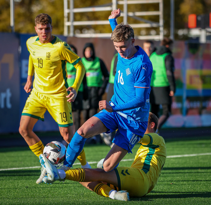 Gísli Gottskálk í leik með U21 landsliðinu.