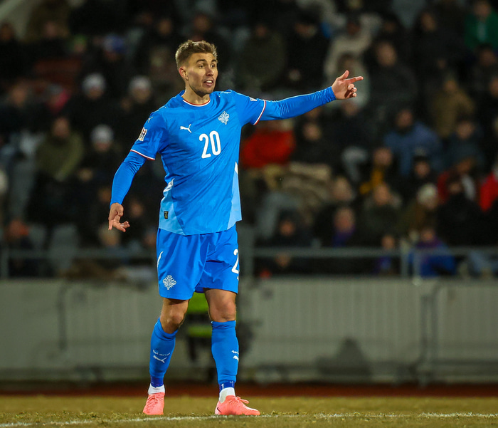 Daníel Leó Grétarsson er næst oftast í vörninni fyrir framan Hákon. Hann var meiddur þegar nýliðnir leikir gegn Kósovó fóru fram.