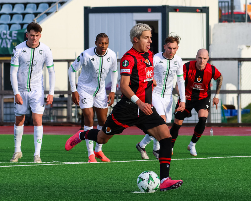 Sambandsdeildin: Víkingur skrifaði söguna með stórkostlegum sigri