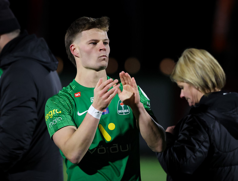Davíð Ingvarsson verður á bekknum á morgun, en hann er ekki að snúa til baka á næstunni.
