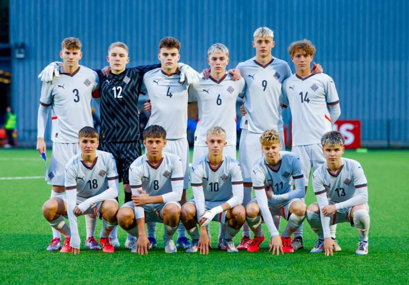 U17: Glæsilegur sigur í fyrsta leik