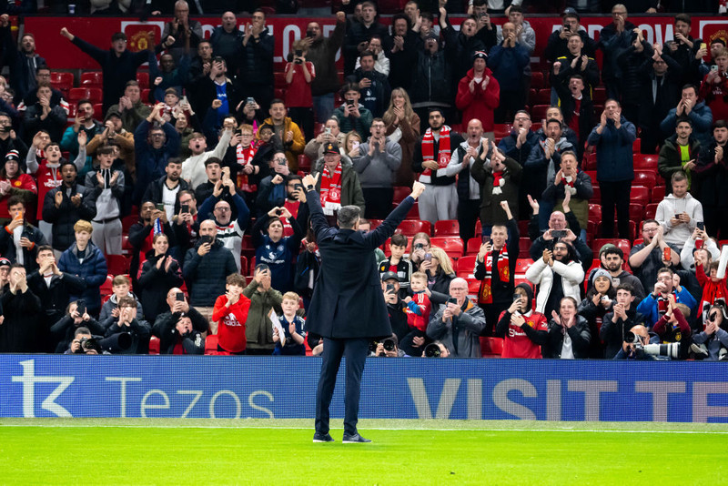 Van Nistelrooy: Fótboltinn heldur áfram og lífið einnig