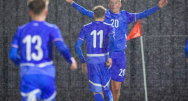 Tíu leikmenn íslenska U17 liðsins unnu og komust...