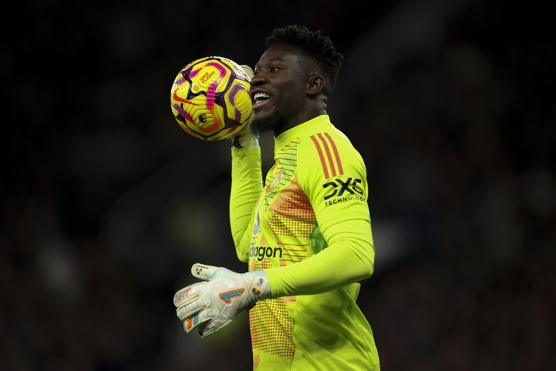 Andre Onana átti slakan dag í marki United