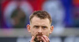 Heimilið er Ísland og reiknar með að vera hér áfram