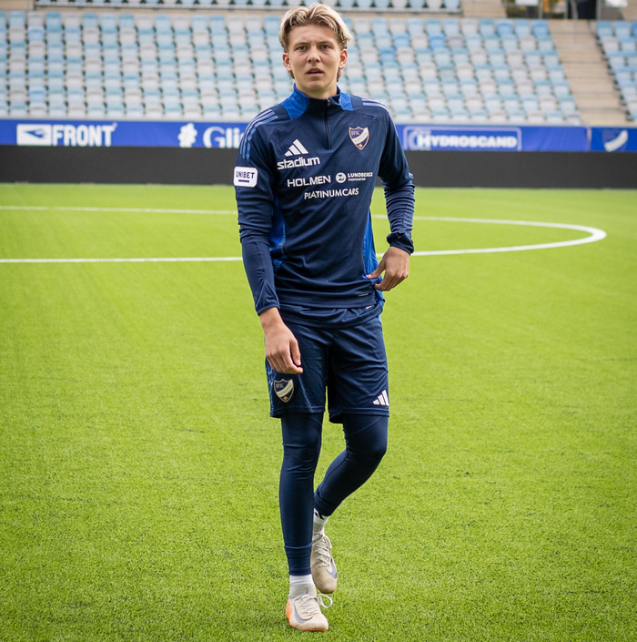 Jónatan hefur farið á reynslu til Norrköping