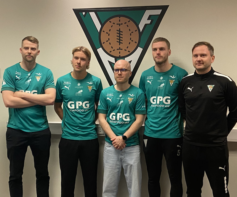 Elfar Árni, Rafnar, Bjarki, Arnar Pálmi og Alli Jói skrifuðu allir undir í gær.