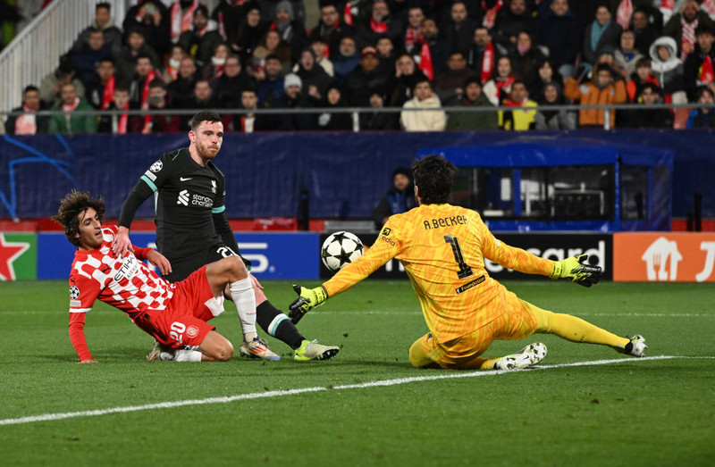 Alisson var frábær í endurkomu sinni