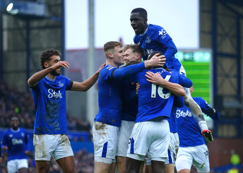 Everton vann sinn fyrsta leik undir David Moyes síðan hann tók aftur við liðinu