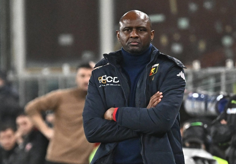 Arsenal goðsögnin Vieira er stjóri Genoa, tók við liðinu í vetur.