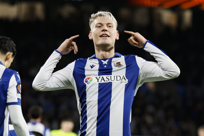 Í leik með Real Sociedad.
