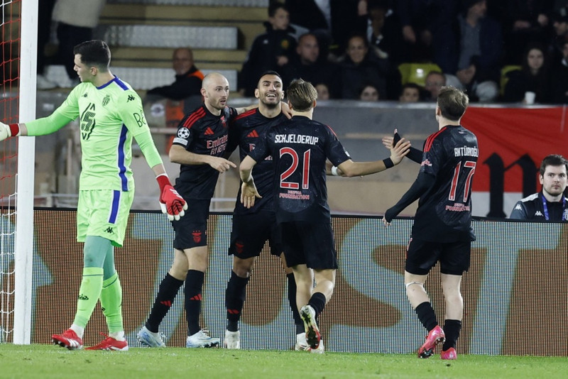 Meistaradeildin: Naumt hjá Bayern - Milan tapaði