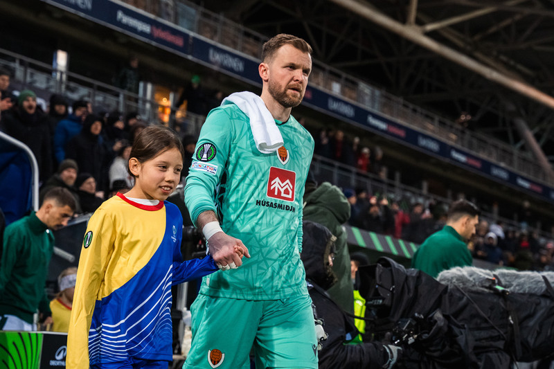 „Vona að Kári Árna taki ekki upp á þessu“