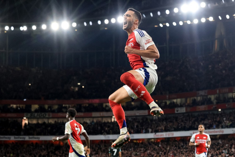 <b>Miðjumaður: Mikel Merino (Arsenal)</b> - Kom gríðarlega öflugur inn gegn Leicester og skoraði tvívegis.