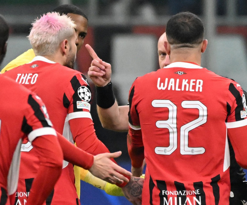 Meistaradeildin: Feyenoord sló Milan úr leik á San Siro
