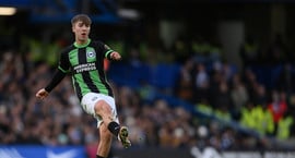 Arsenal leiðir kapphlaupið um leikmann Brighton -...