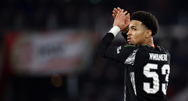 Arsenal lánar Nwaneri til Dortmund