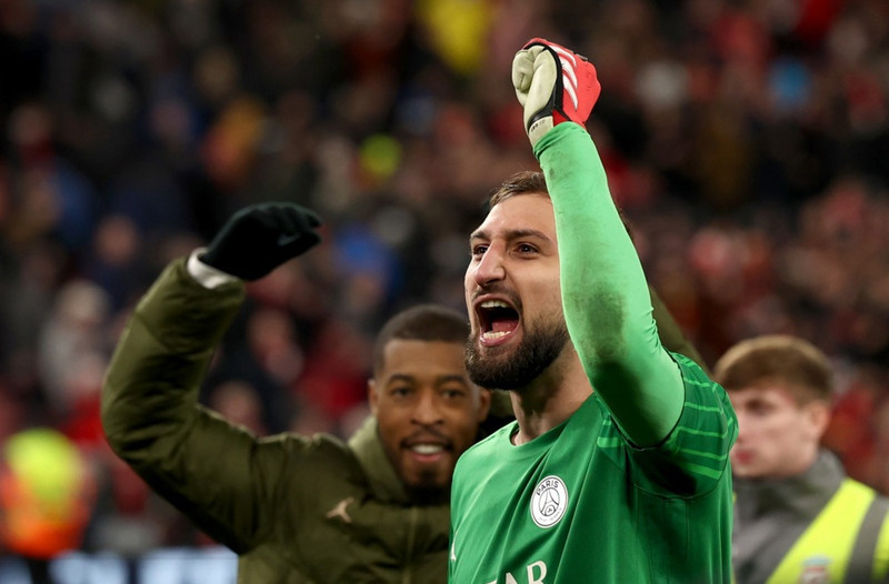 Berjast nágrannafélögin um Donnarumma?