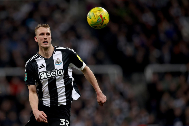 <b>Varnarmaður: Dan Burn (Newcastle)</b> - Töframaðurinn í Newcastle. Hélt Liam Delap í skefjum og skilaði marki að auki.