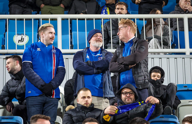 Myndaveisla frá tapinu gegn Kósovó á fimmtudaginn