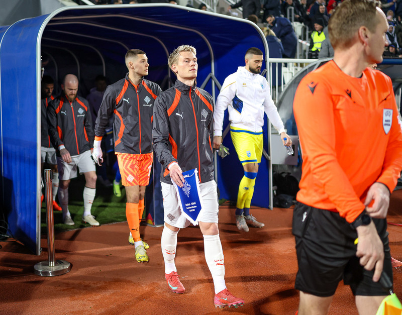 Myndaveisla frá tapinu gegn Kósovó á fimmtudaginn
