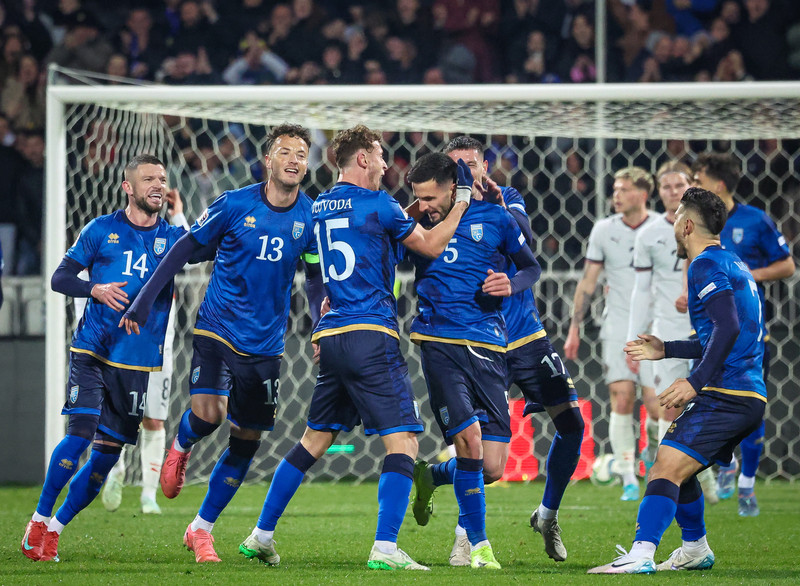 Myndaveisla frá tapinu gegn Kósovó á fimmtudaginn