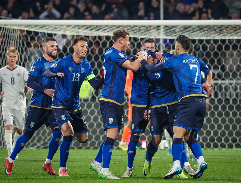 Myndaveisla frá tapinu gegn Kósovó á fimmtudaginn