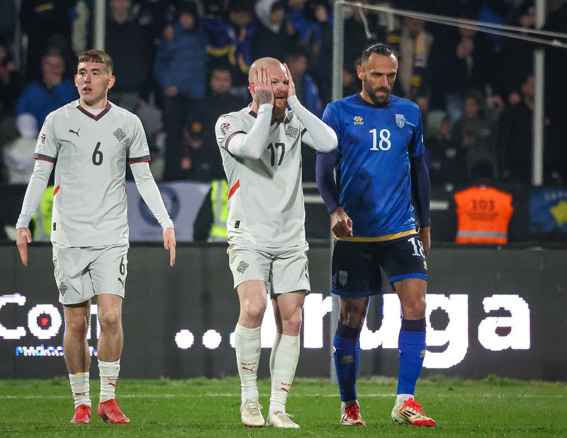 Myndaveisla frá tapinu gegn Kósovó á fimmtudaginn