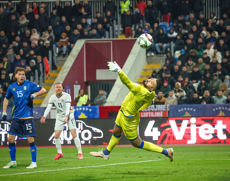 Myndaveisla frá tapinu gegn Kósovó á fimmtudaginn