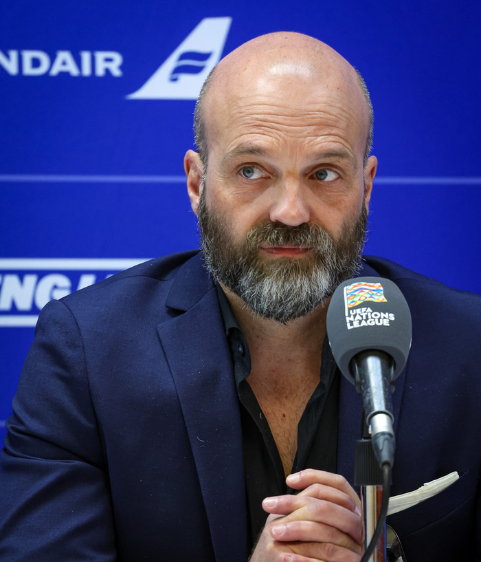 Arnar sat fyrir svörum á blaðamannafundi í hádeginu.