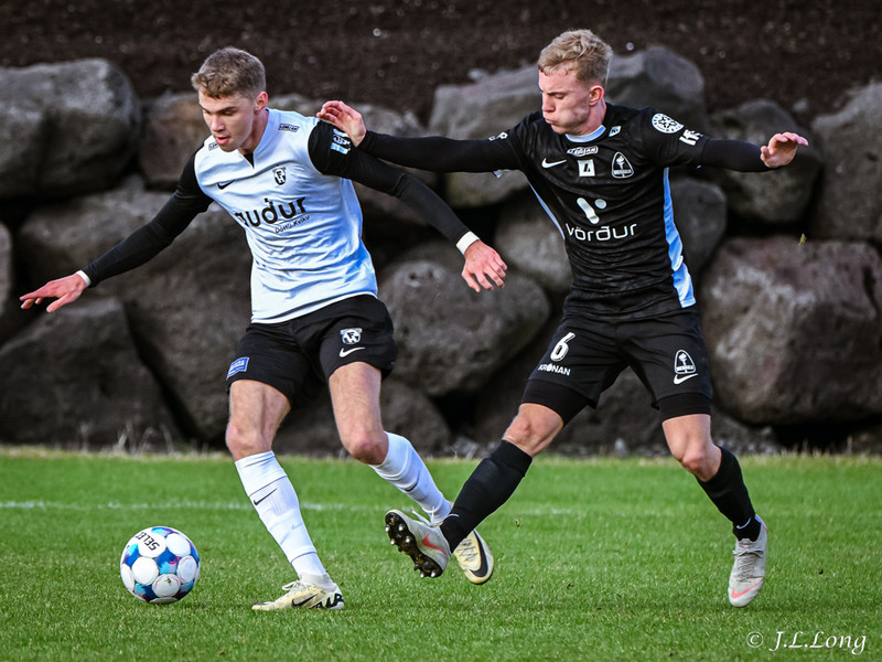 Myndaveisla: FH vann Breiðablik á hybrid grasinu