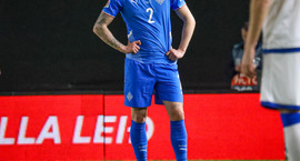 Birta mynd af Loga í Blikatreyju fyrir leik kvöldsins