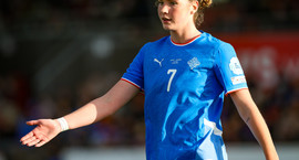 Karólína Lea: Þurfum að passa vinkonu mína, hún er...