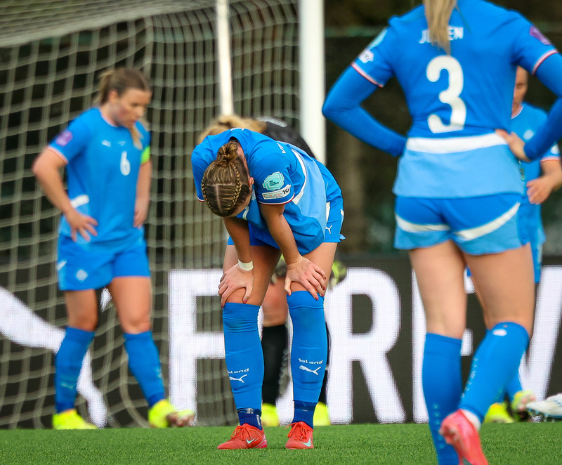 Ísland tapaði fyrir Englandi í Nottingham í dag