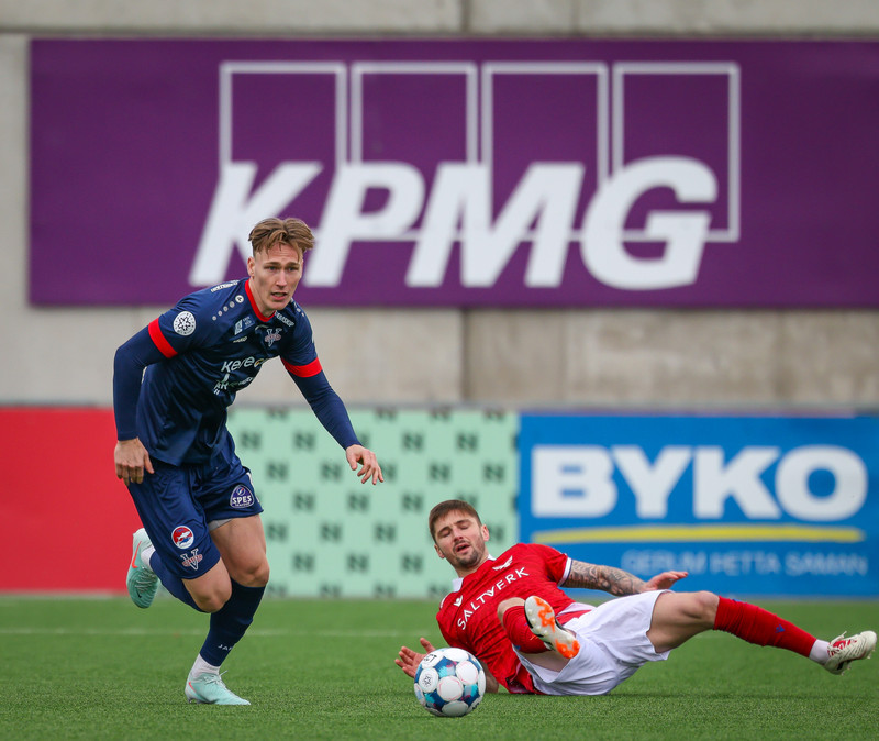 Gustav Kjeldsen í viðræðum við Stjörnuna
