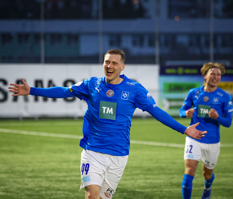 Sjáðu mörkin: Rauða spjald Gylfa og draugamark í Garðabæ