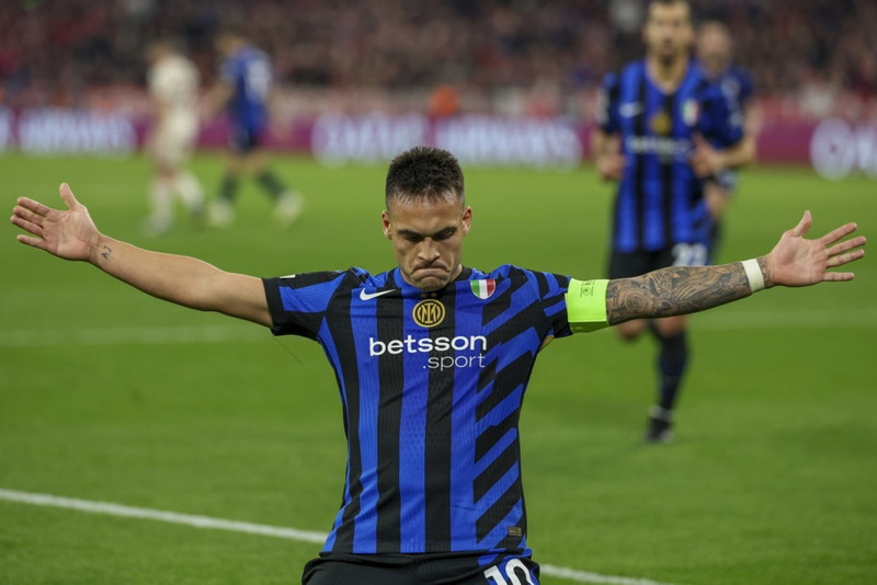 Lautaro Martinez kom Inter yfir