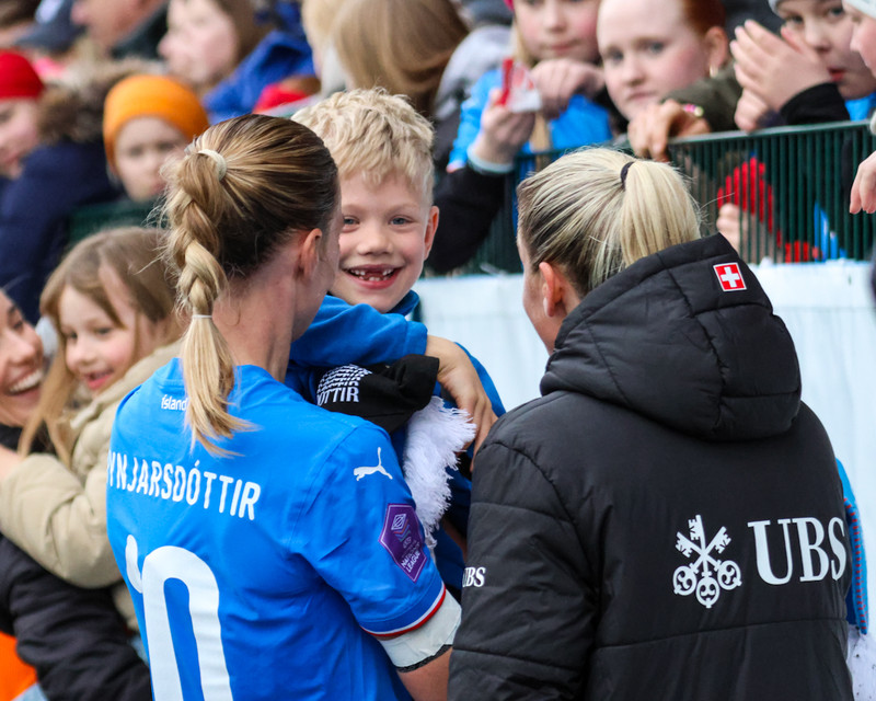 Myndaveisla: Stelpurnar okkar gerðu jafntefli í tíðindamiklum leik
