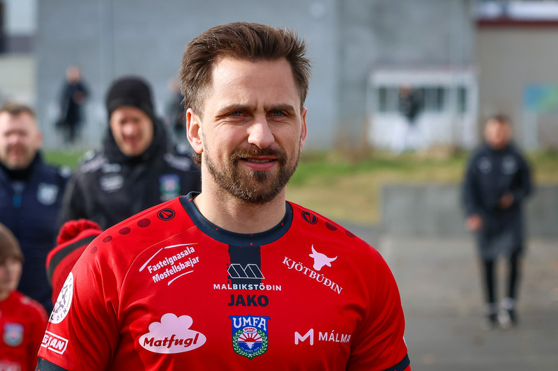Oliver samdi við Aftureldingu.
