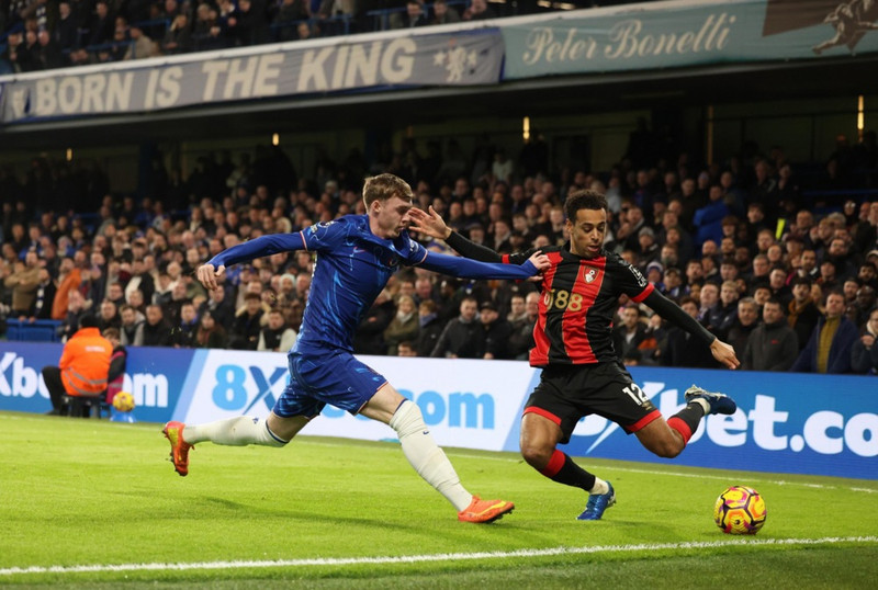 <b>Miðjumaður: Tyler Adams (Bournemouth)</b> - Fær ekki það lof sem hann á skilið. Leggur á sig gríðarlega vinnu á miðsvæðinu.