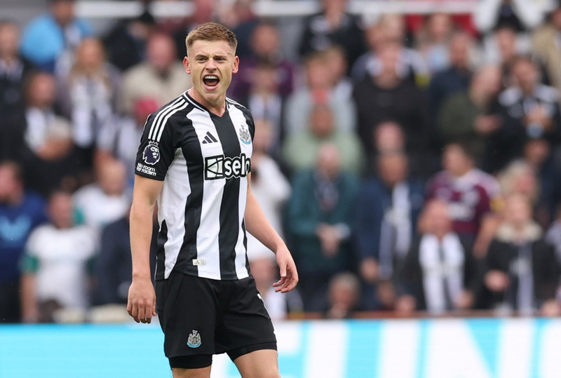 <b>Framherji: Harvey Barnes (Newcastle)</b> - Algjörlega geggjaður og skoraði tvö mörk í sigrinum gegn Manchester United.