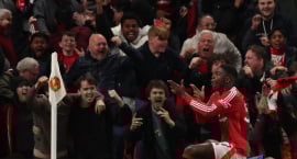 Leikmaður Man Utd sást í landsliðstreyju Íslands