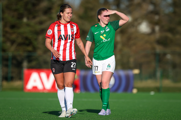 Unnur Dóra og Karitas.