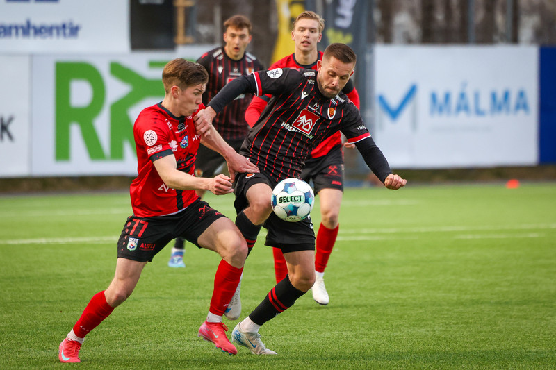 Gylfi hefur farið illa af stað hjá Víkingi.