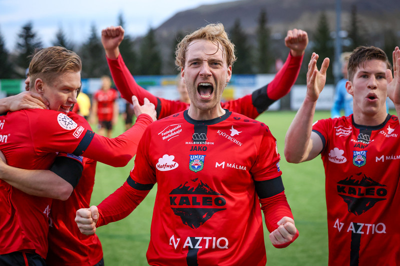 Myndir: Mikil gleði í Mosó þegar fyrsti sigurinn í efstu deild kom