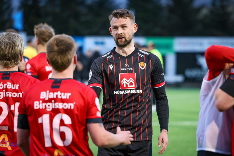 Myndir: Mikil gleði í Mosó þegar fyrsti sigurinn í efstu deild kom