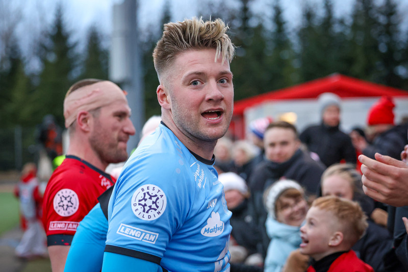 Myndir: Mikil gleði í Mosó þegar fyrsti sigurinn í efstu deild kom