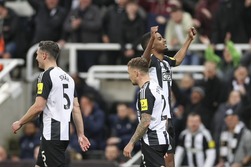 <b>Sóknarmaður: Alexander Isak (Newcastle)</b> - Skoraði eitt mark en þau hefðu hæglega getað verið fjögur.